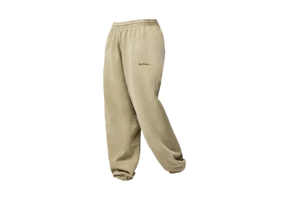 Baggy Joggers bei brandmarkt outlet in gruzepark Winterthur